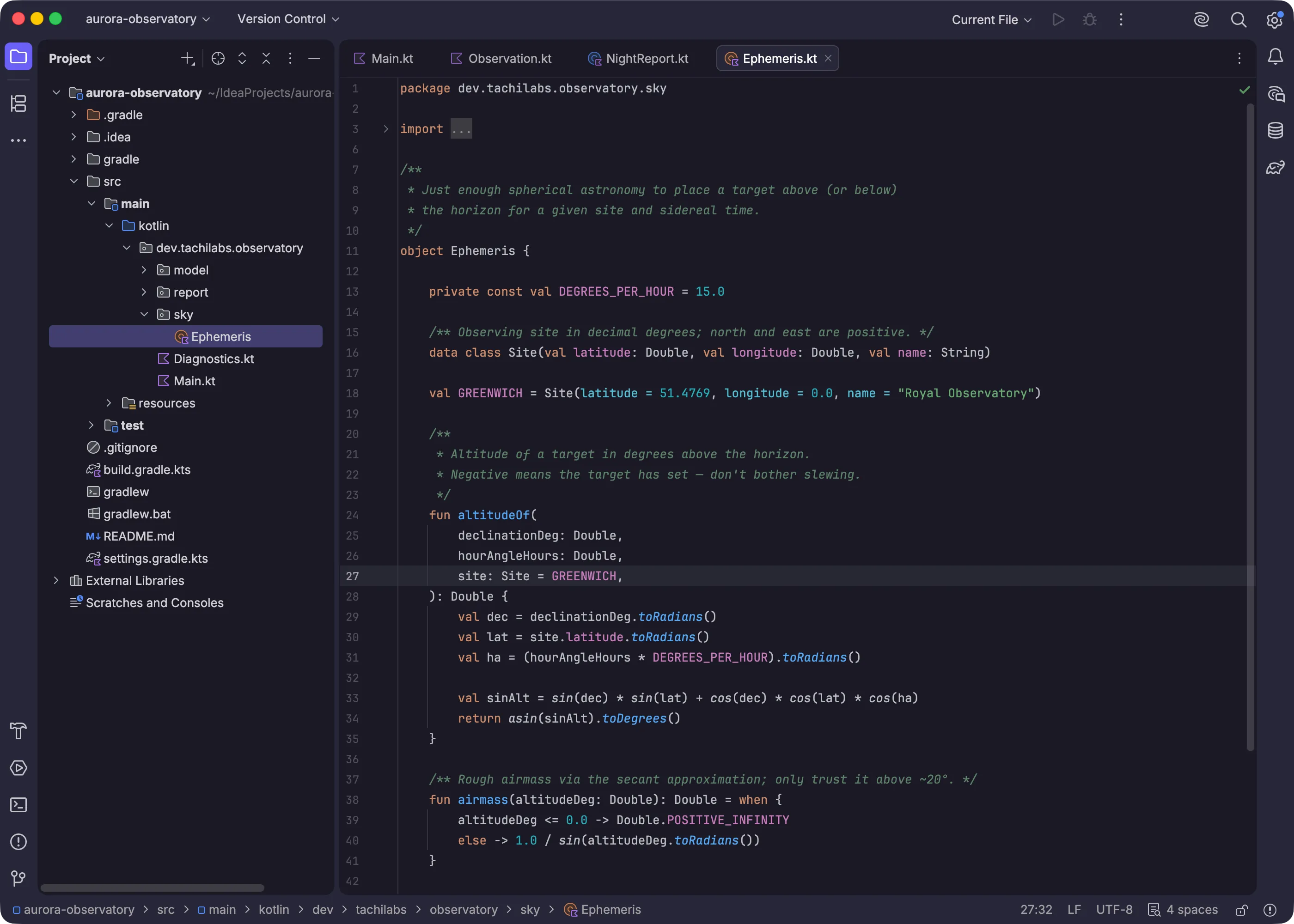 IntelliJ IDEA on the Islands Dark theme under the Violet preset with colorize background on